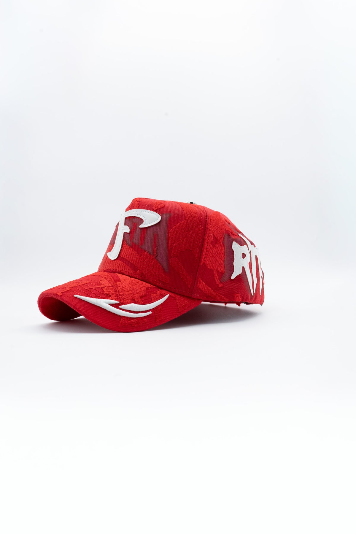 FAVORITE RED